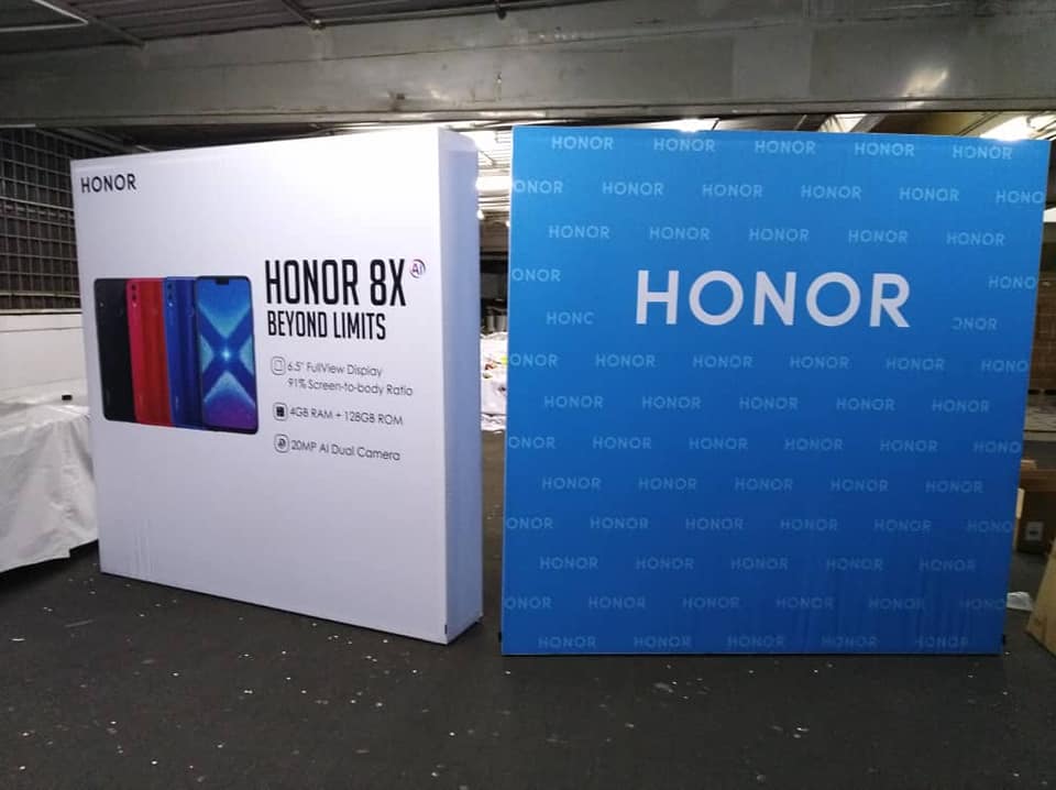 Backdrop (Curved Wall)